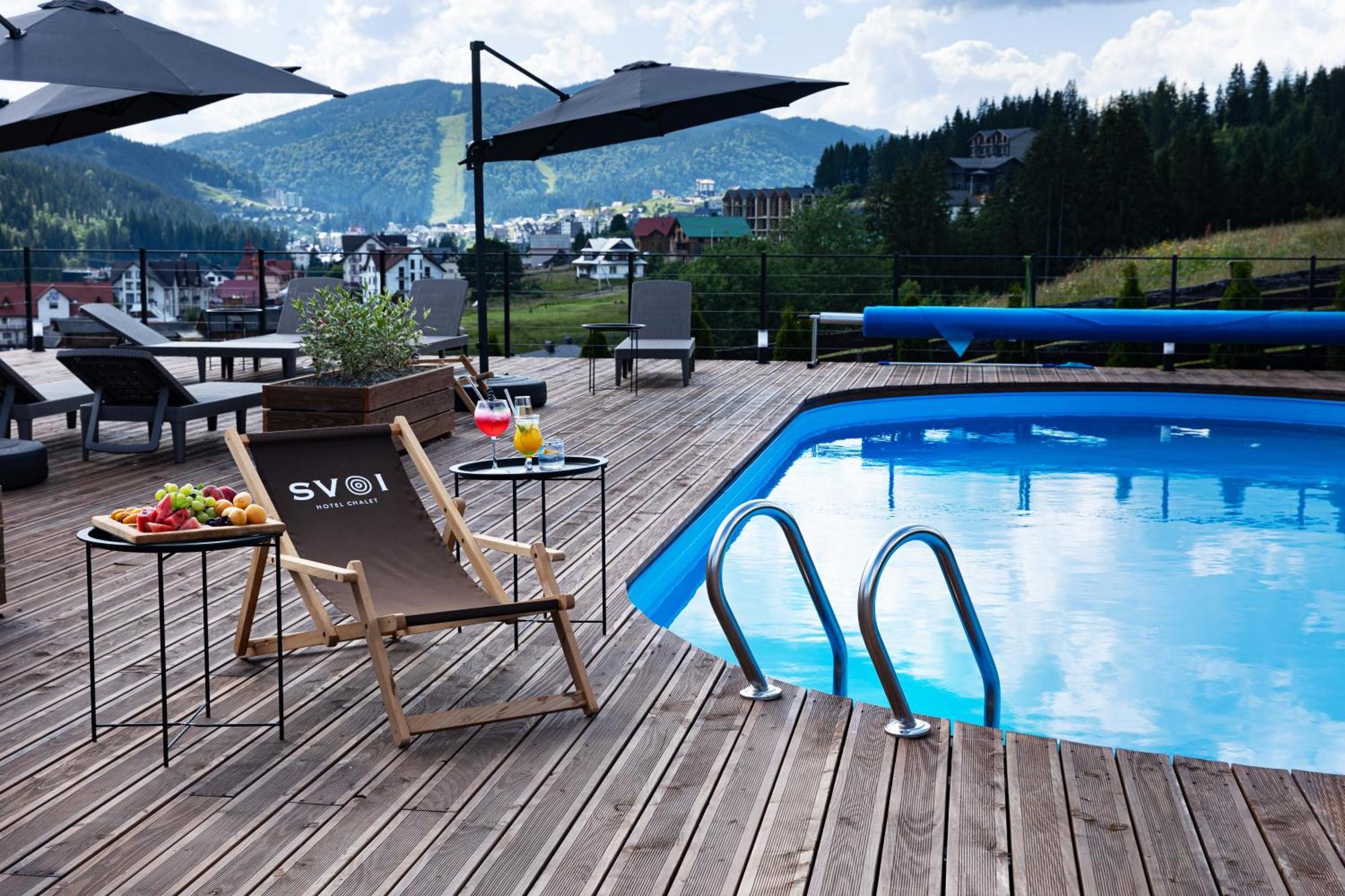 Svoi Hotel Poljanytsja Eksteriør bilde